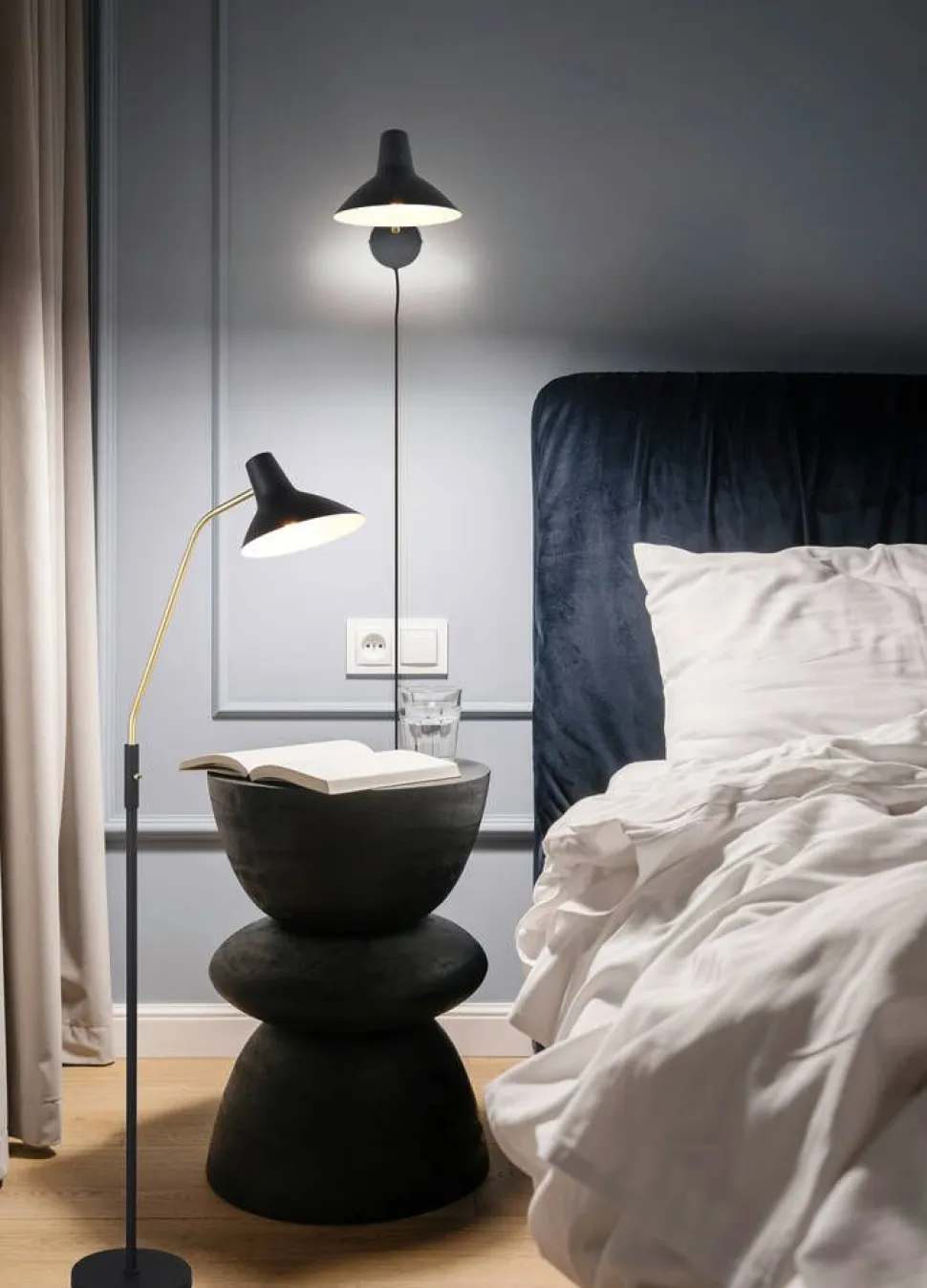 Trio Lighting lattiavalaisin Traveller E27 mattamusta/mattam