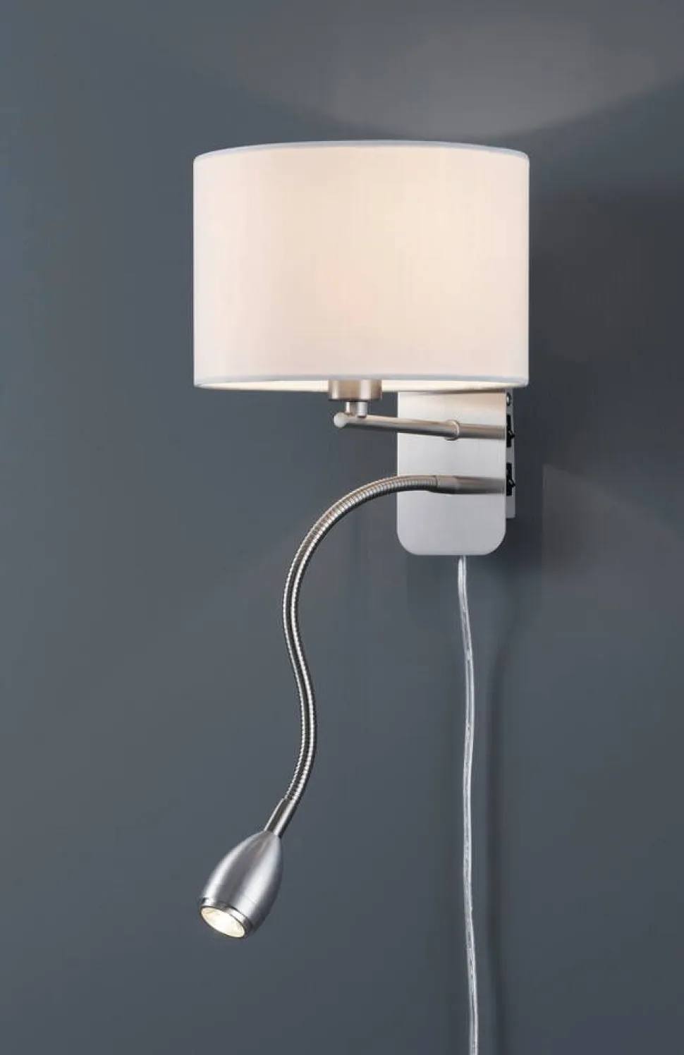 Trio Lighting seinävalaisin Hotel lukuvalolla E14 + LED valk