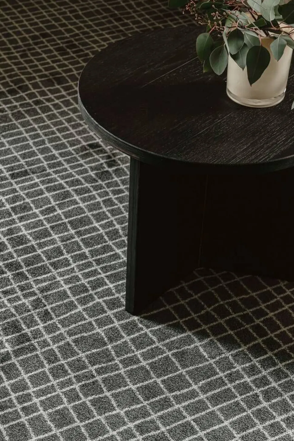 VM-Carpet Aari 12 antrasiitti, kantti 5450, 80*300 cm